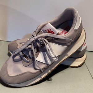 New Balance Gray and White 237 NWOT Athletic Shoes Mens 9